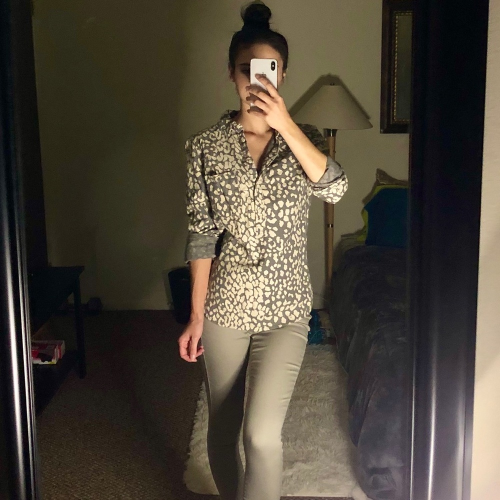 Two-Tone Leopard Print Collared Shirt